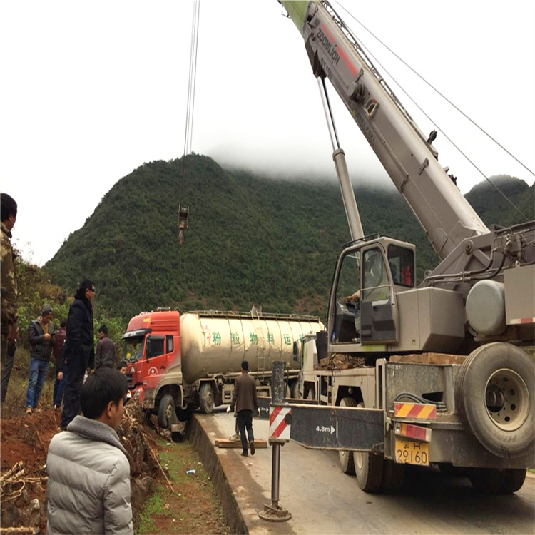 信阳吊车道路救援24小时